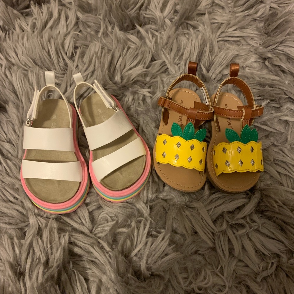 Toddler girls Carter’s sandals